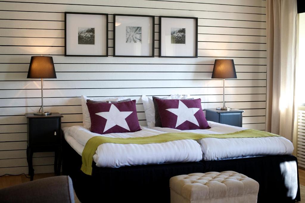 Hotell Tinget Sala Ngoại thất bức ảnh